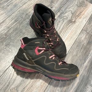 Grislier Waterproof Black Pink Mountaineering Hiking Boots women’s 9 Nice